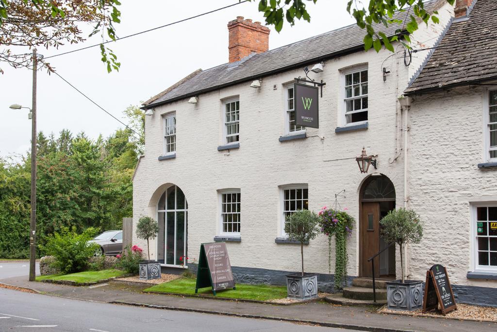 The Wychwood Inn Shipton under Wychwood Buitenkant foto